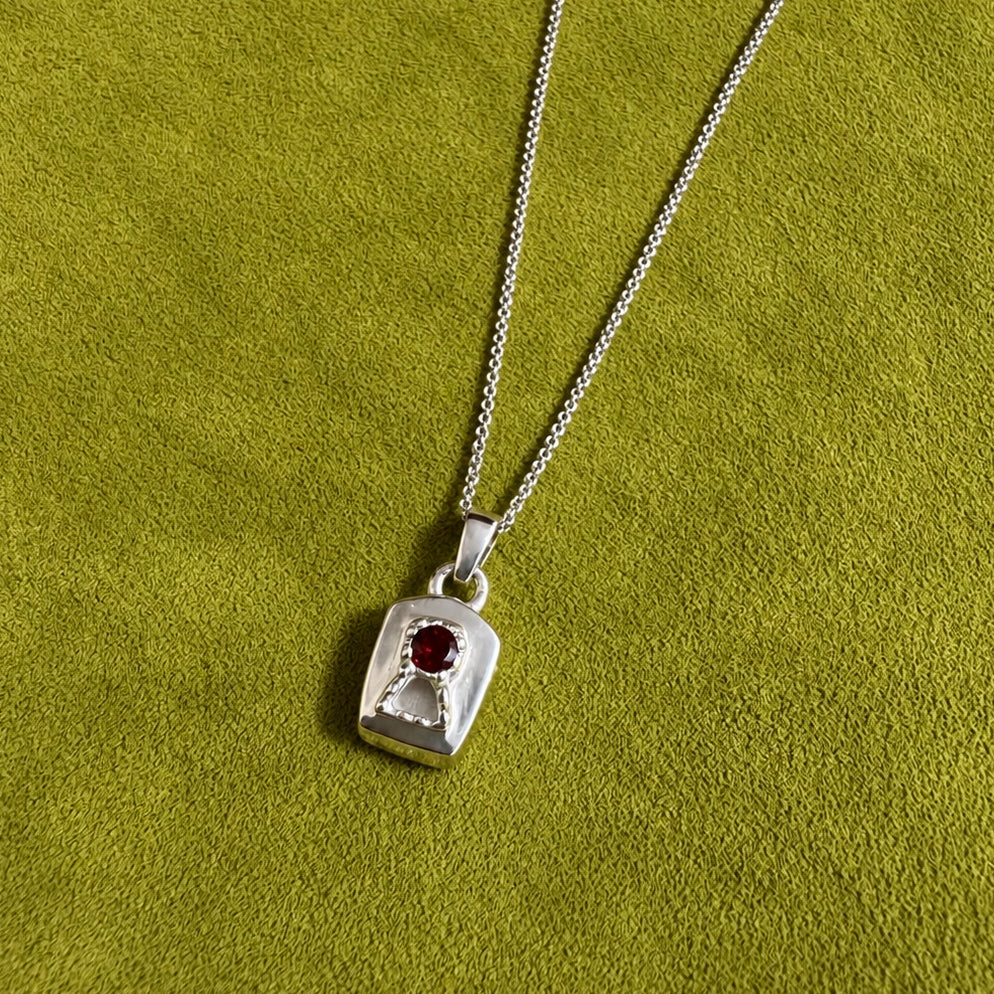 Lock-it necklace