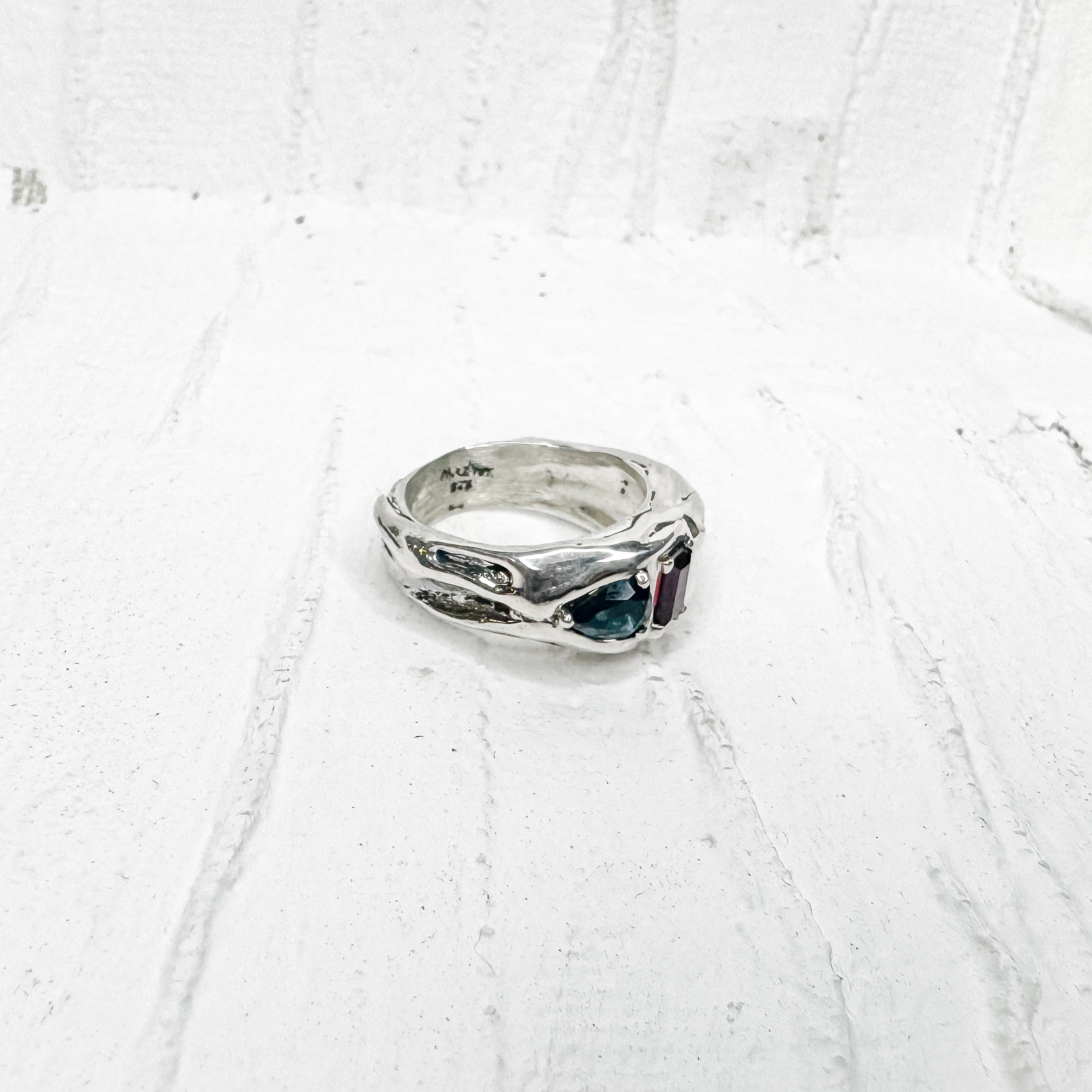 Double Pillow Ring