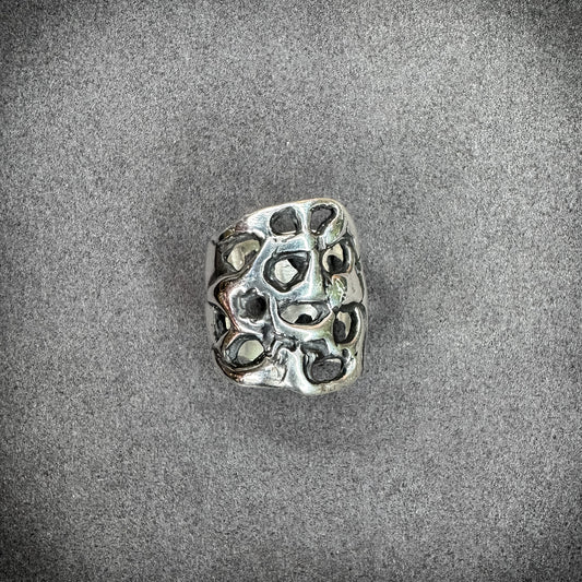 Haliomm Ring