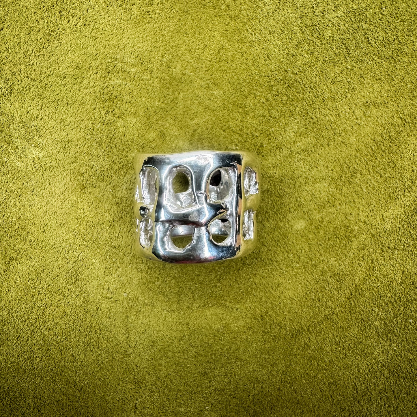 Four Corners Ring