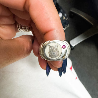 Custom Engraving Noble Ring & Ruby Gemstone