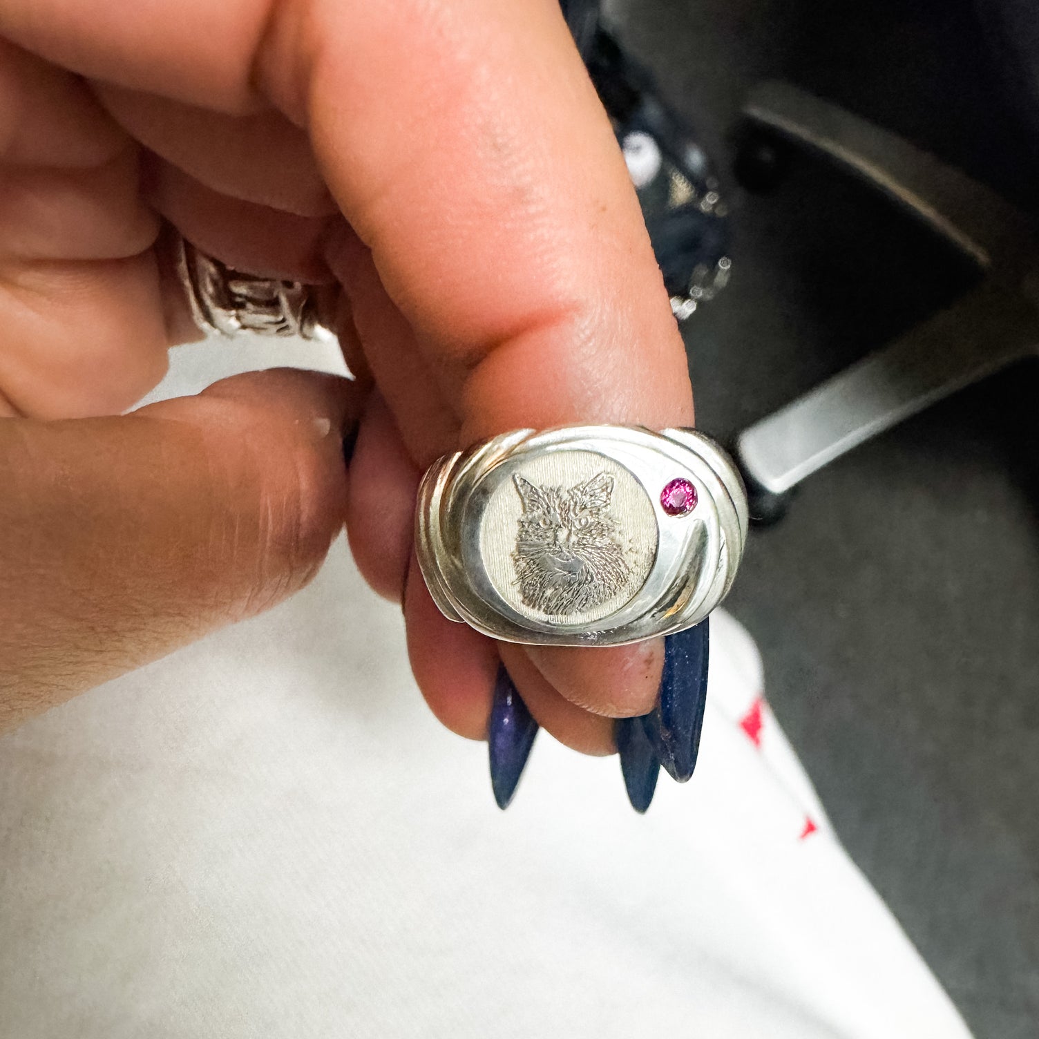 Custom Engraving Noble Ring & Ruby Gemstone