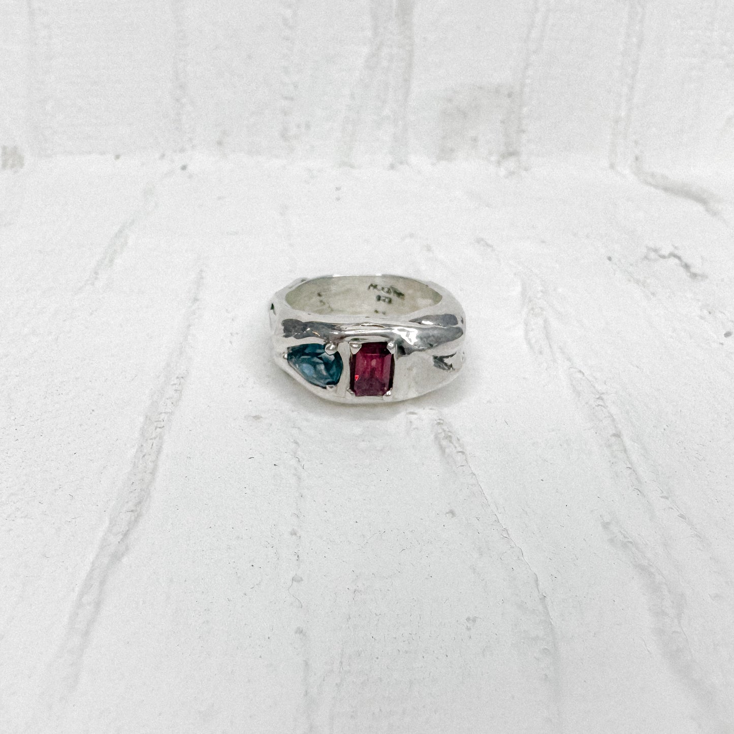 Double Pillow Ring