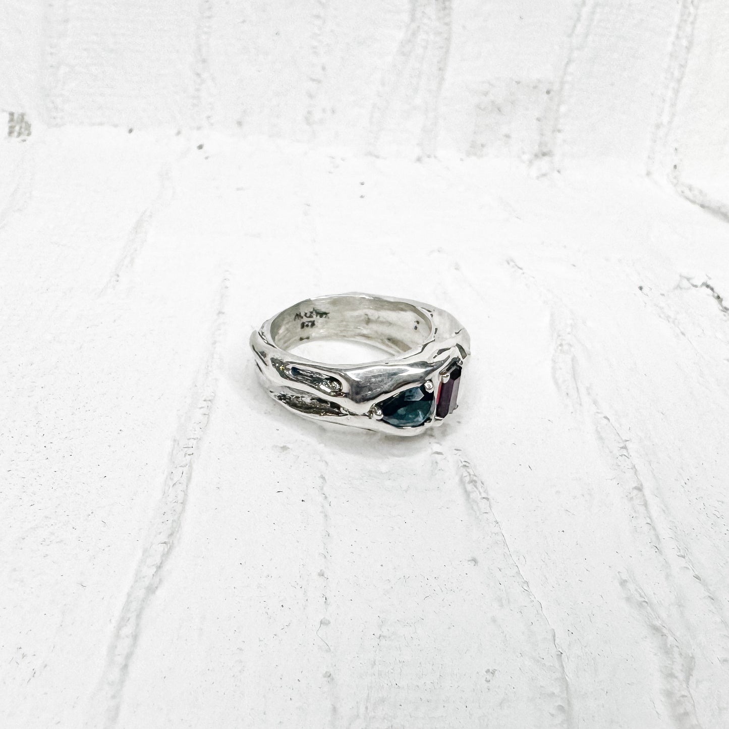 Double Pillow Ring
