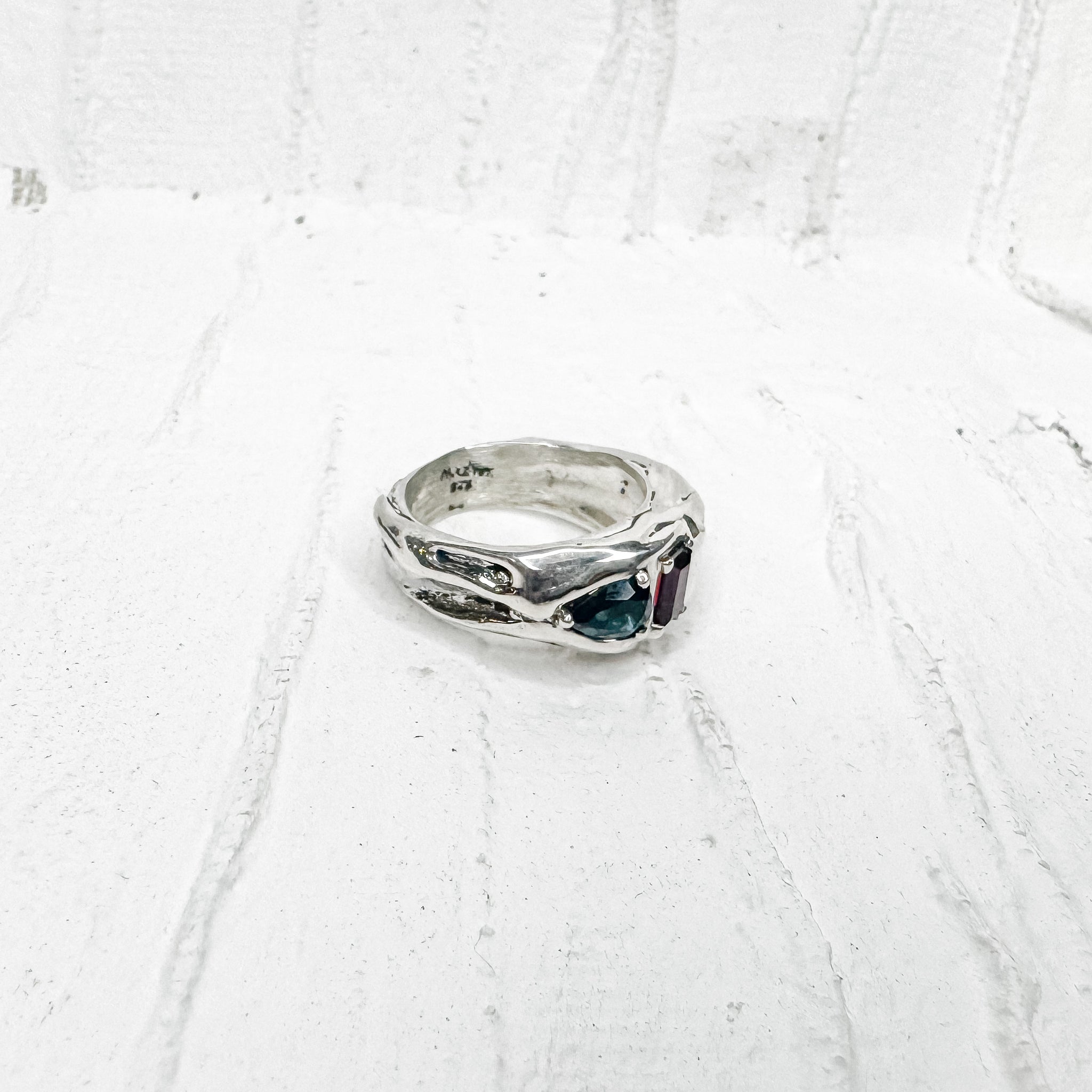 Double Pillow Ring