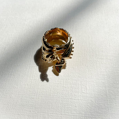 The Golden Lovers Bug