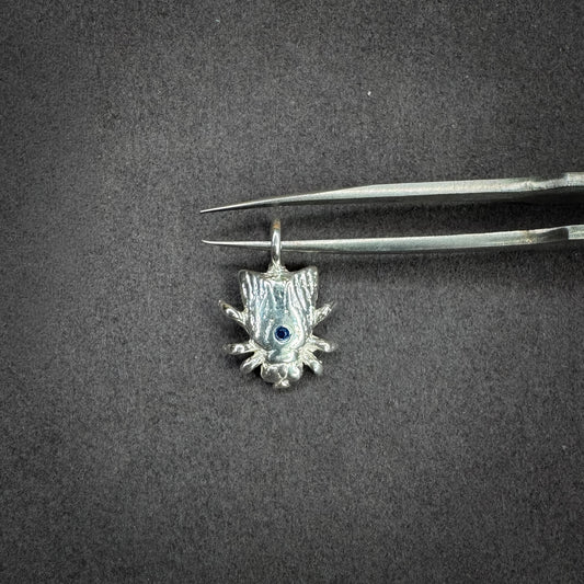 Micro Fly Charm
