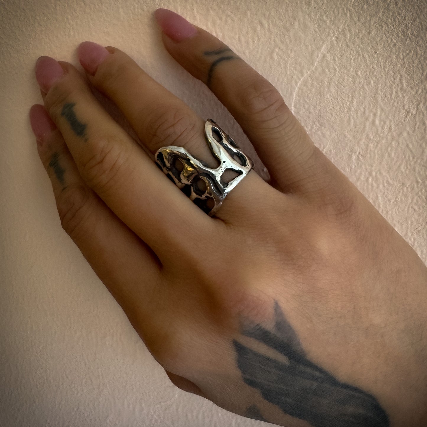 Haliomm Ring