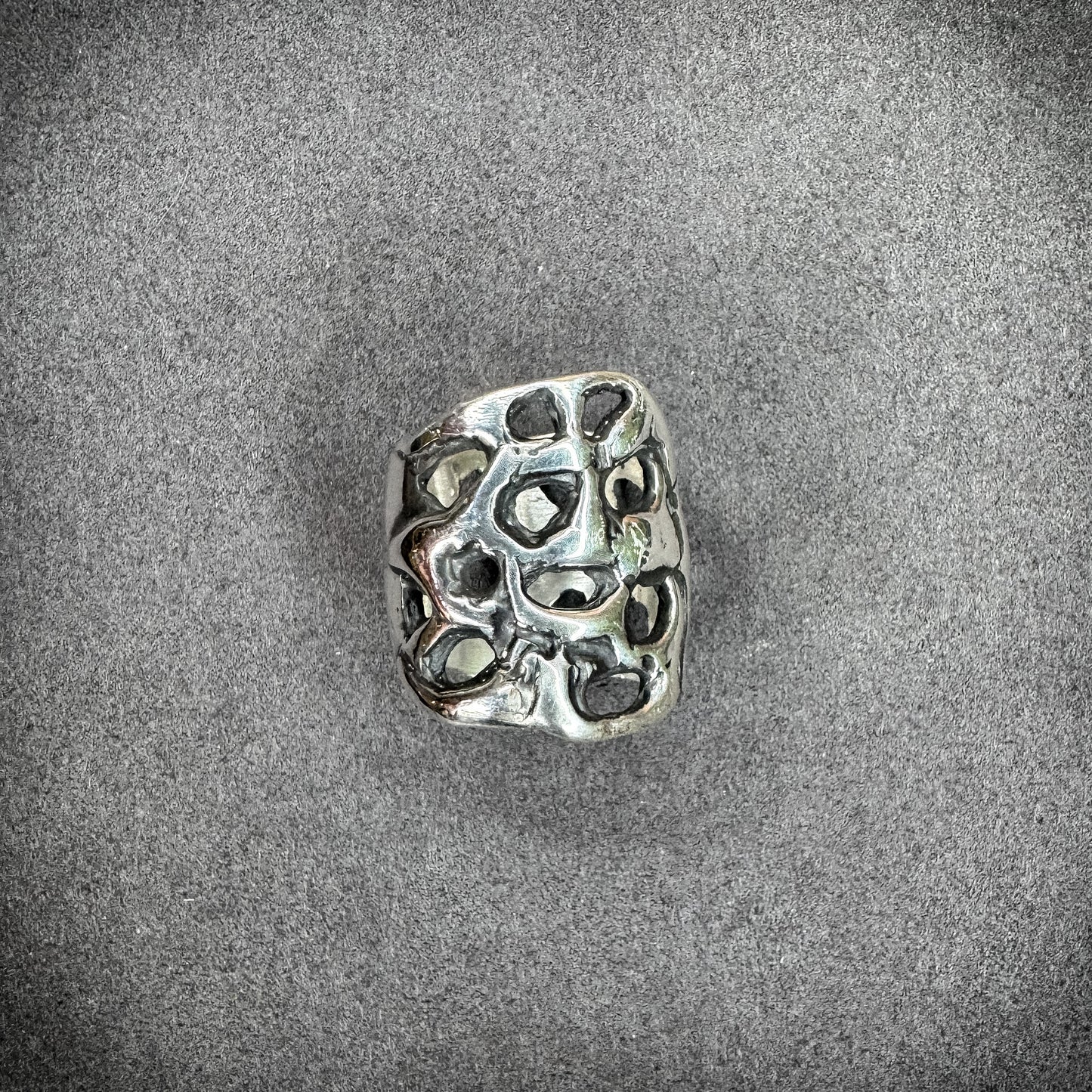 Haliomm Ring