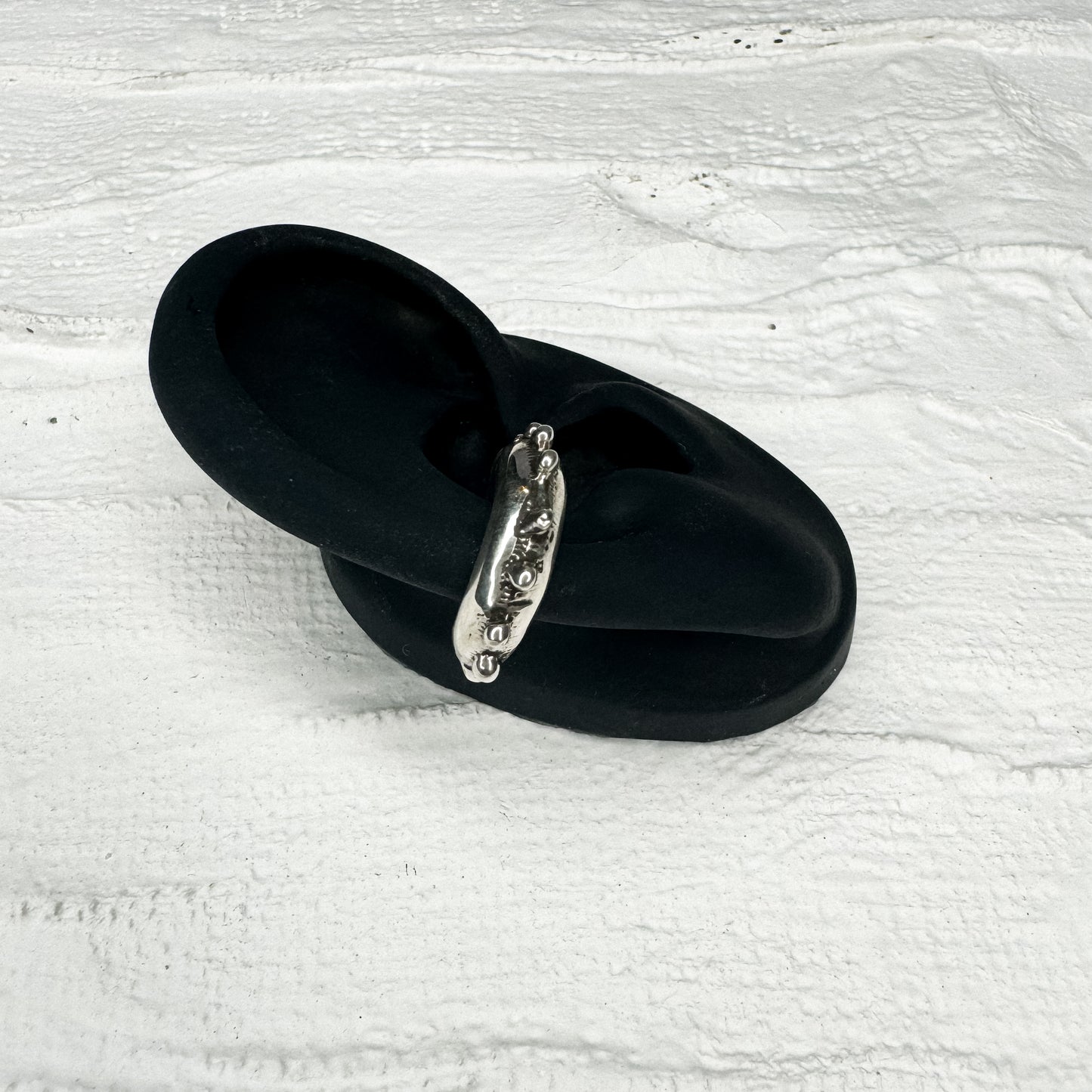 Planthopper Ear cuff