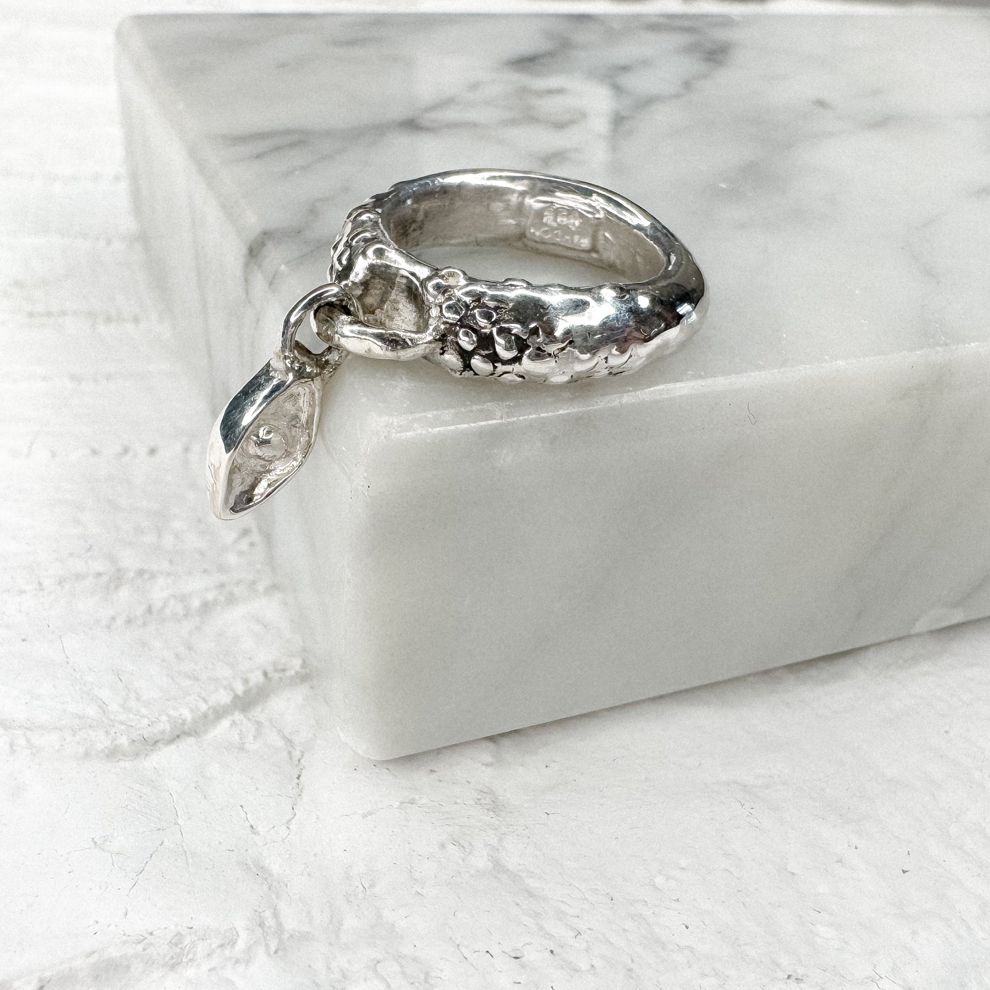 Hanging One Eye Ring