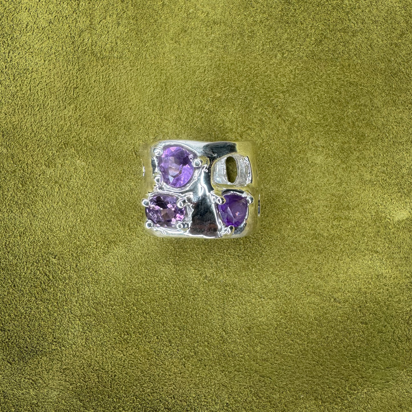 Four Corners Ring