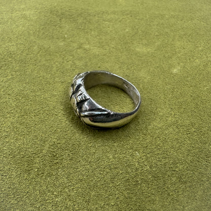 Easal Ring