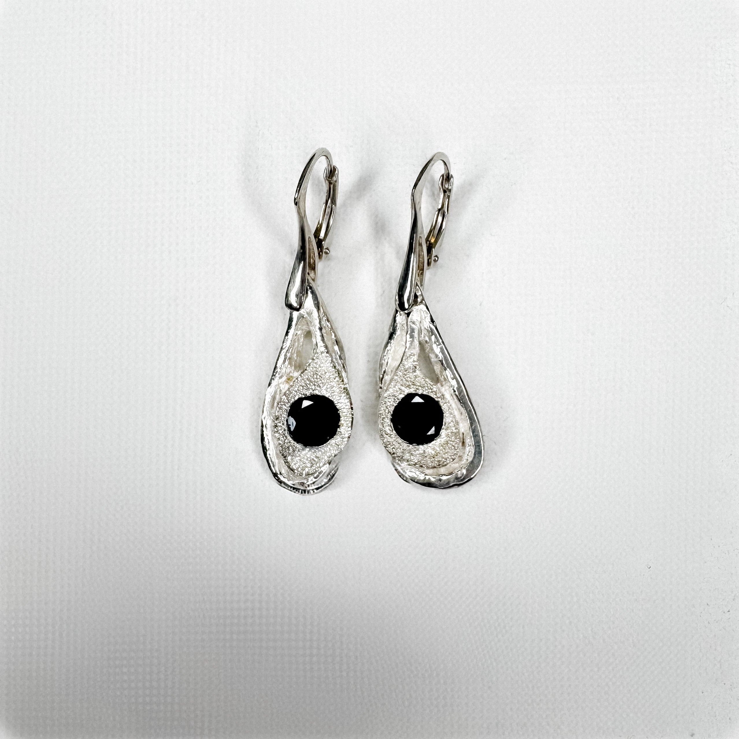 Free-Hand Back bird Eyes Earrings Set