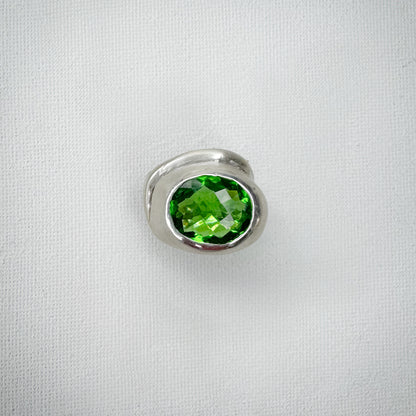 The big Apple Ring