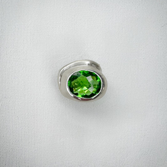 Free-Hand the big Apple Ring