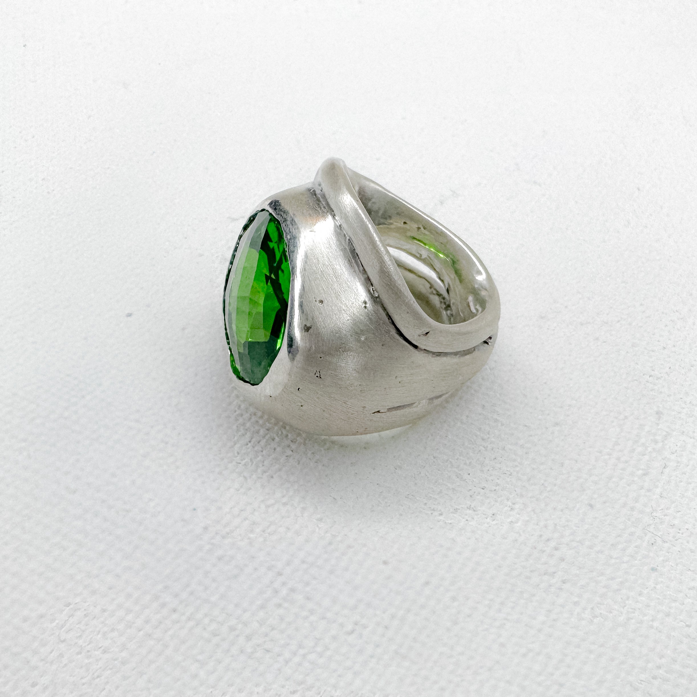Free-Hand the big Apple Ring