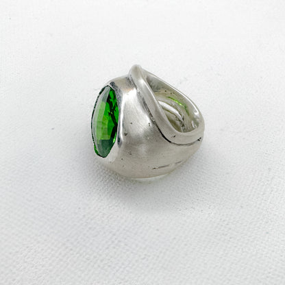 The big Apple Ring