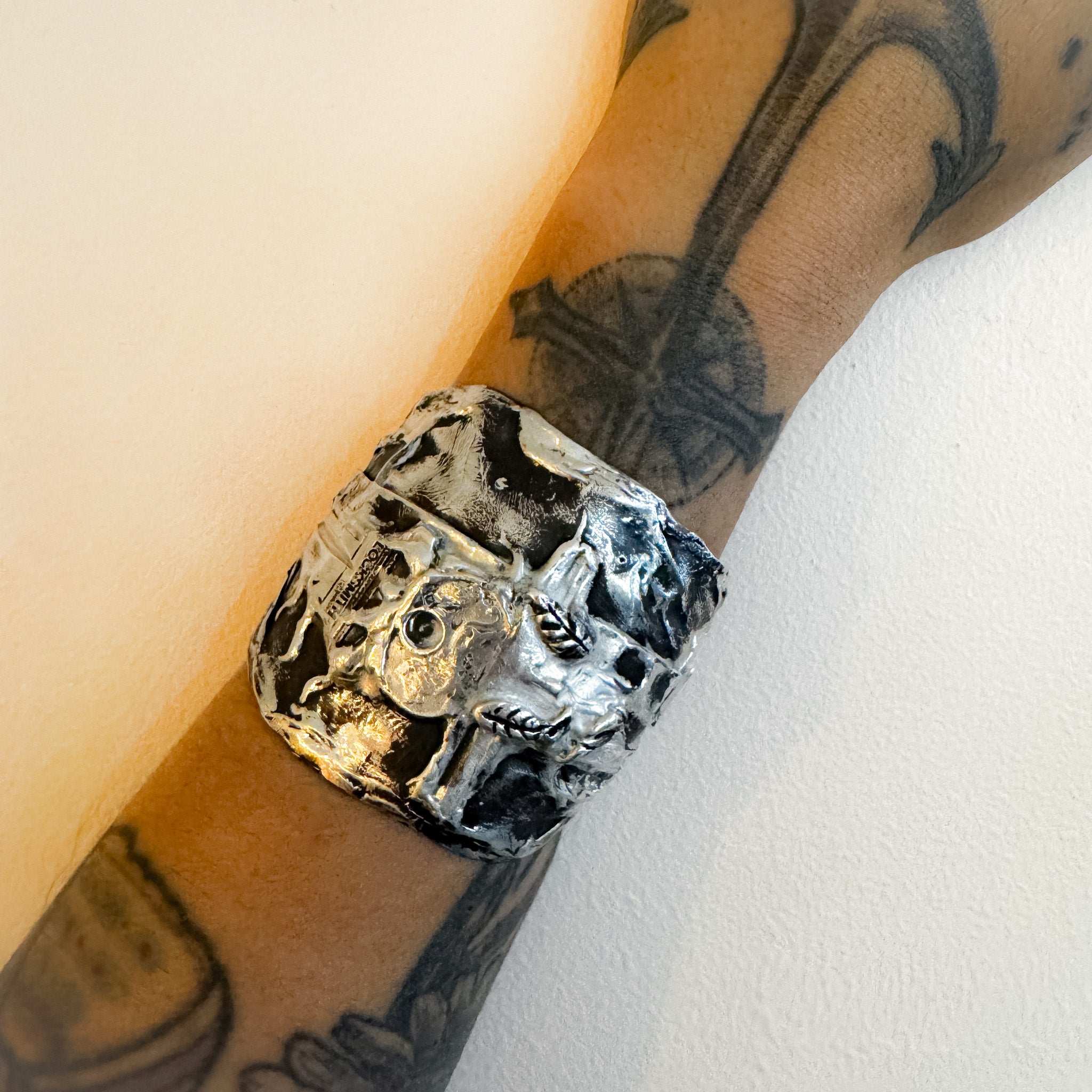 Master Key Hinged cuff