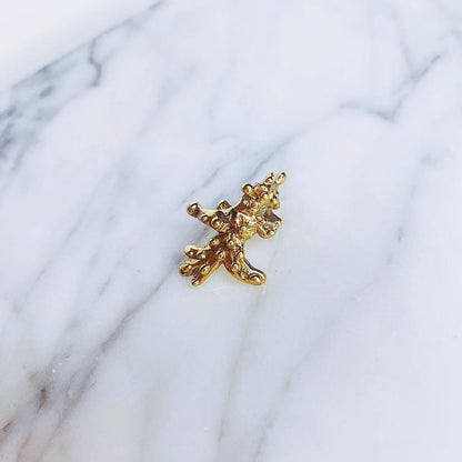 The Flower Mantis W/ Black Diamonds